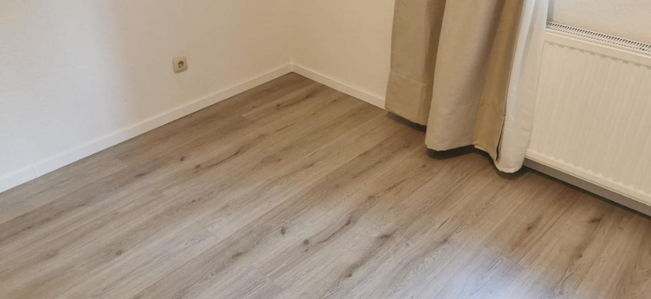 Modern Living In A Perfect Location Apartment Есен Екстериор снимка